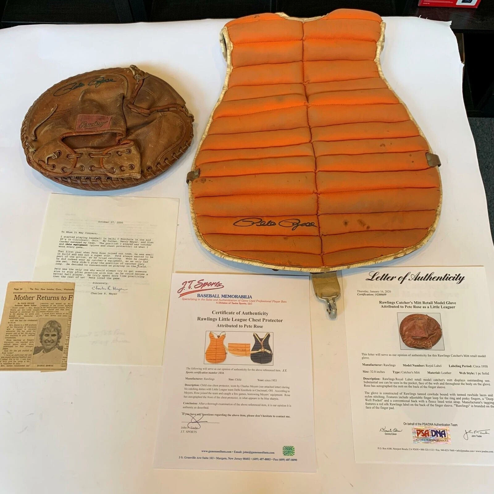 1950’S PETE ROSE SIGNED GAME USED LITTLE LEAGUE GLOVE & CHEST PROTECTOR PSA DNA COLLECTIBLE MEMORABILIA