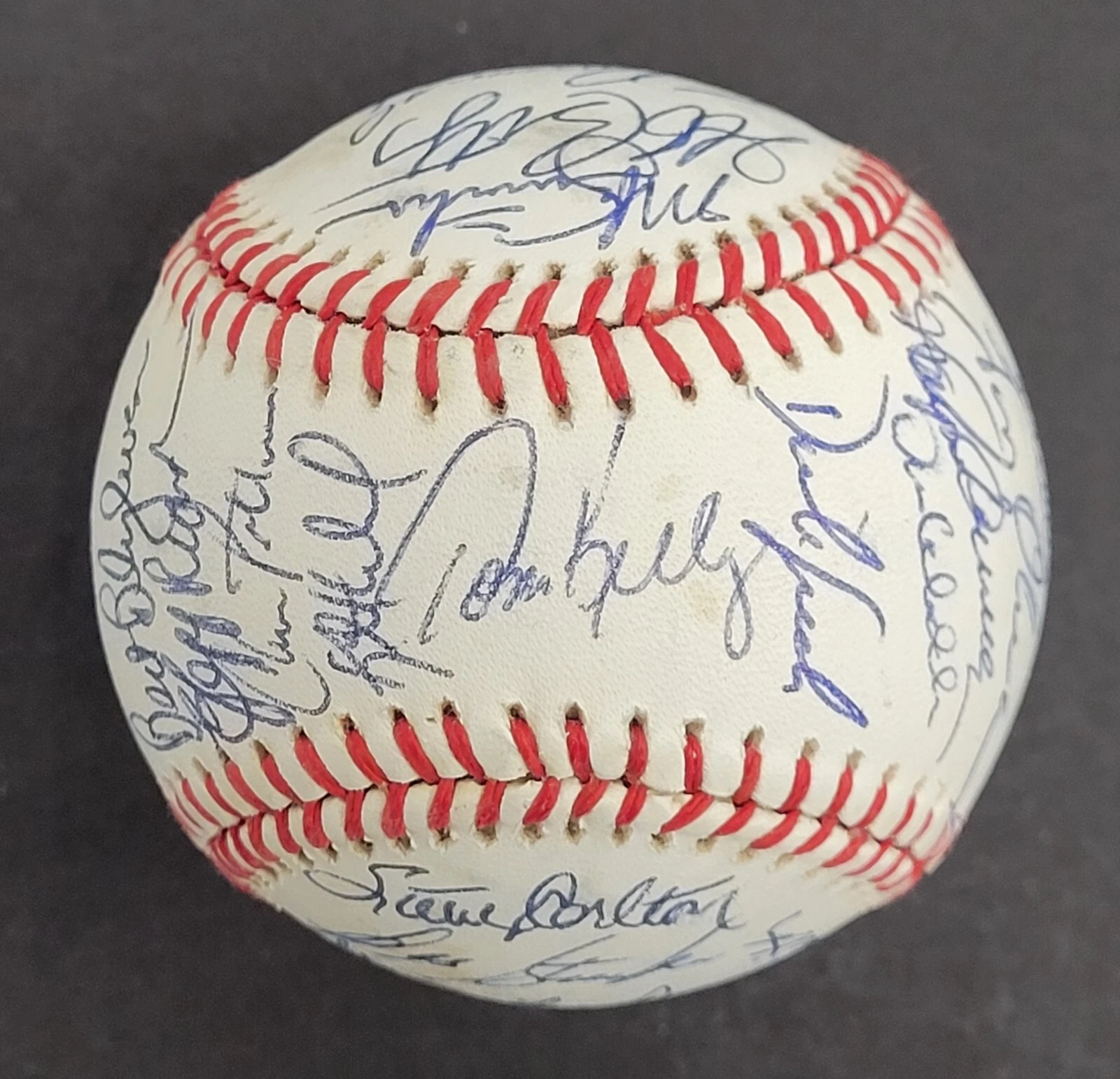 1987 Minnesota Twins World Series Champs Team Signed Baseball Beckett COA