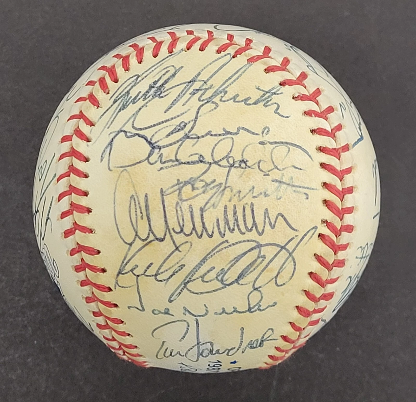 1987 Minnesota Twins World Series Champs Team Signed W.S. Baseball Beckett COA