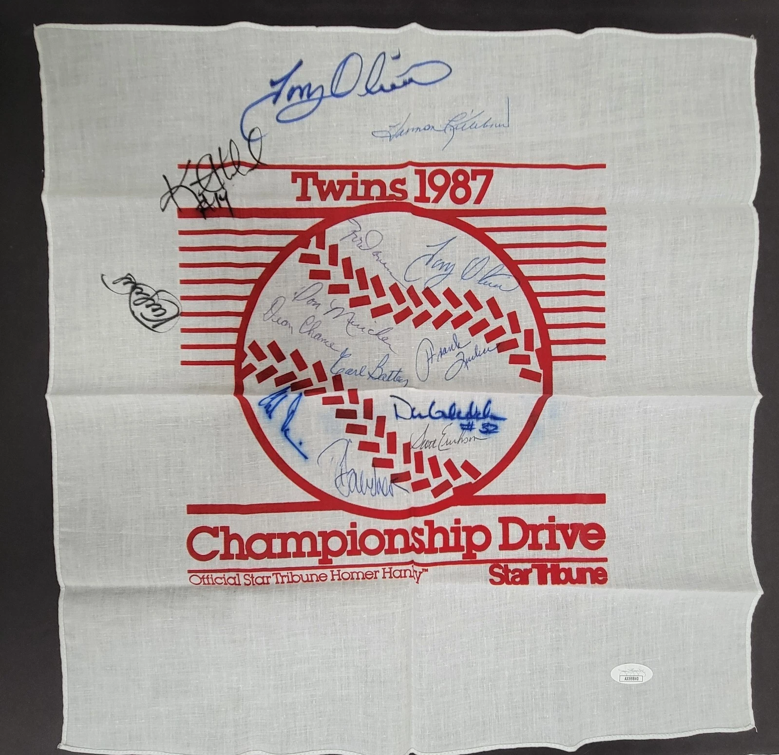 1987 Minnesota Twins W.S. Champs Team Signed Homer Hanky Kirby Puckett JSA COA