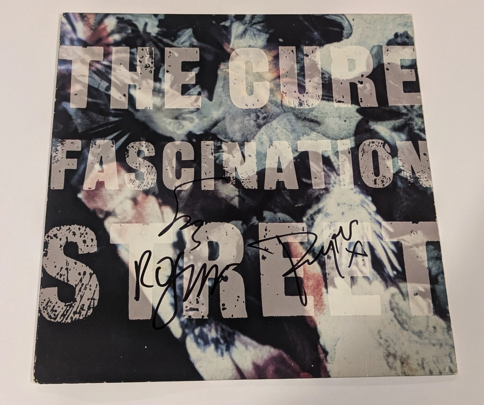 THE CURE signed FASCINATION STREET LP EP RECORD BECKETT LOA (BAS) ROBERT SMITH+2