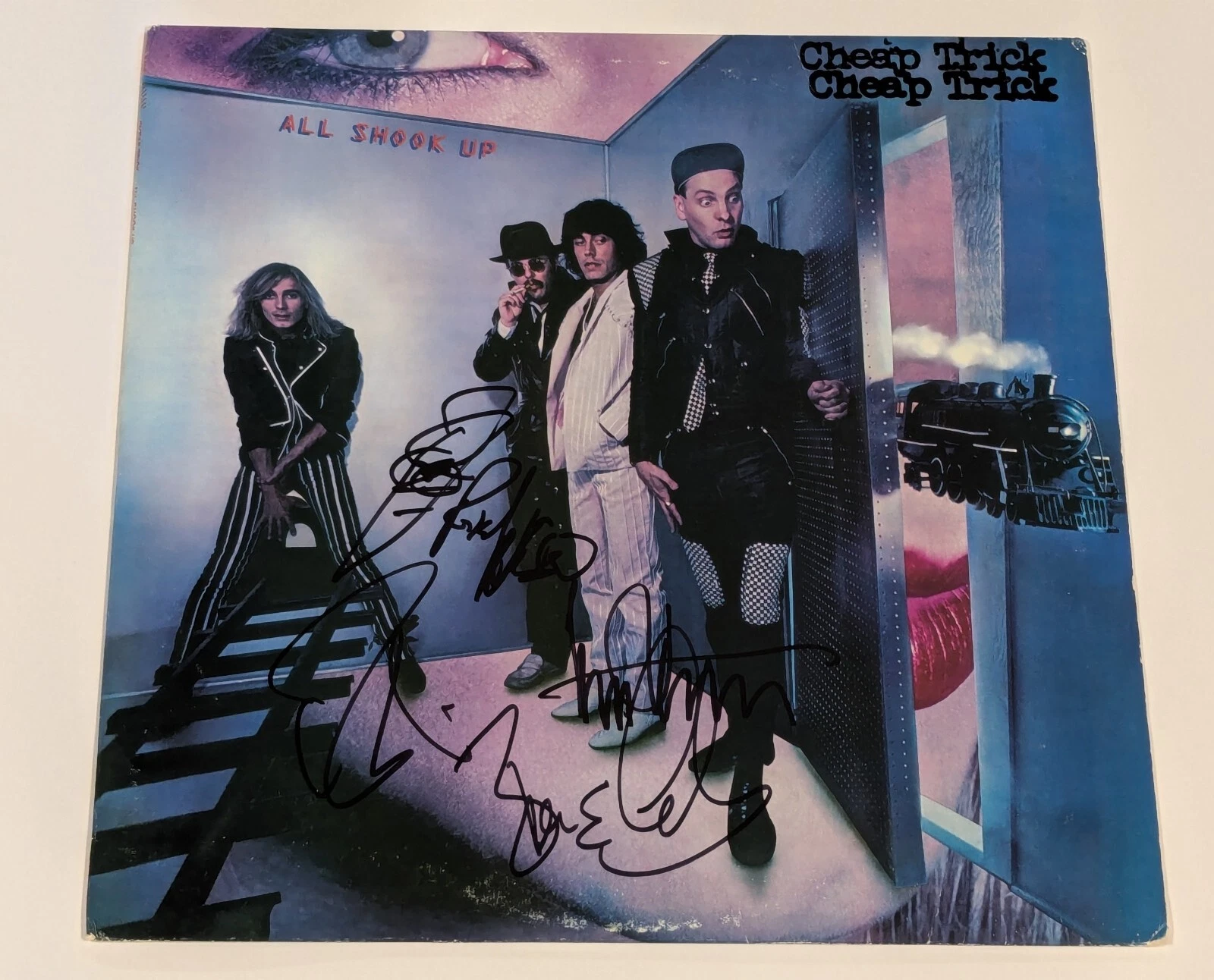 CHEAP TRICK signed autographed 