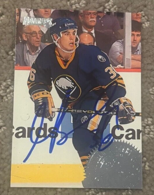 1994-95 Donruss Buffalo Sabres Card #289 Matthew Barnaby signed autographed