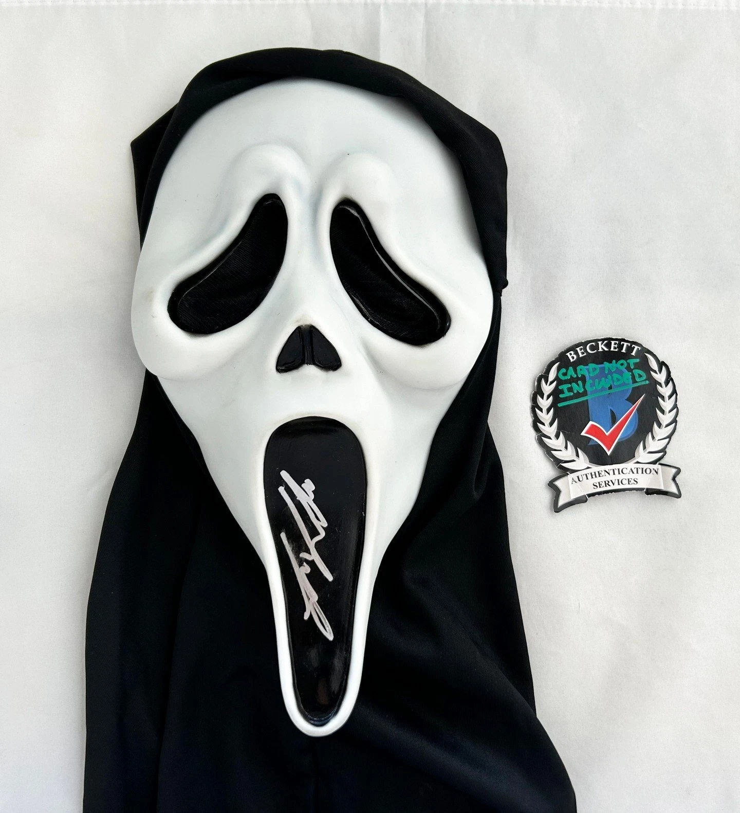 Liana Liberato Signed Mask Scream Beckett BAS 1 COA