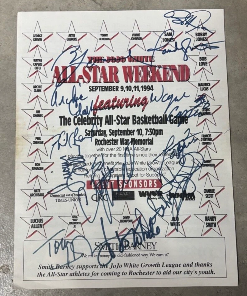 Jo Jo White Tom Heinsohn Bob Love Maurice Lucas signed autographed Program