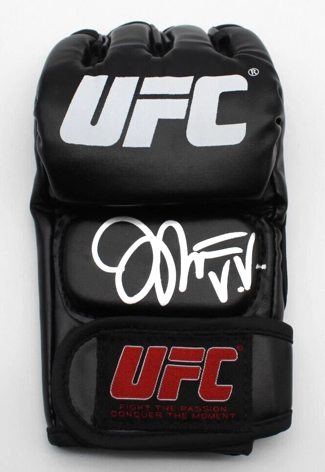Julianna Pena Signed UFC Training Glove MMA Champion w/Beckett COA BP89493 BAS
