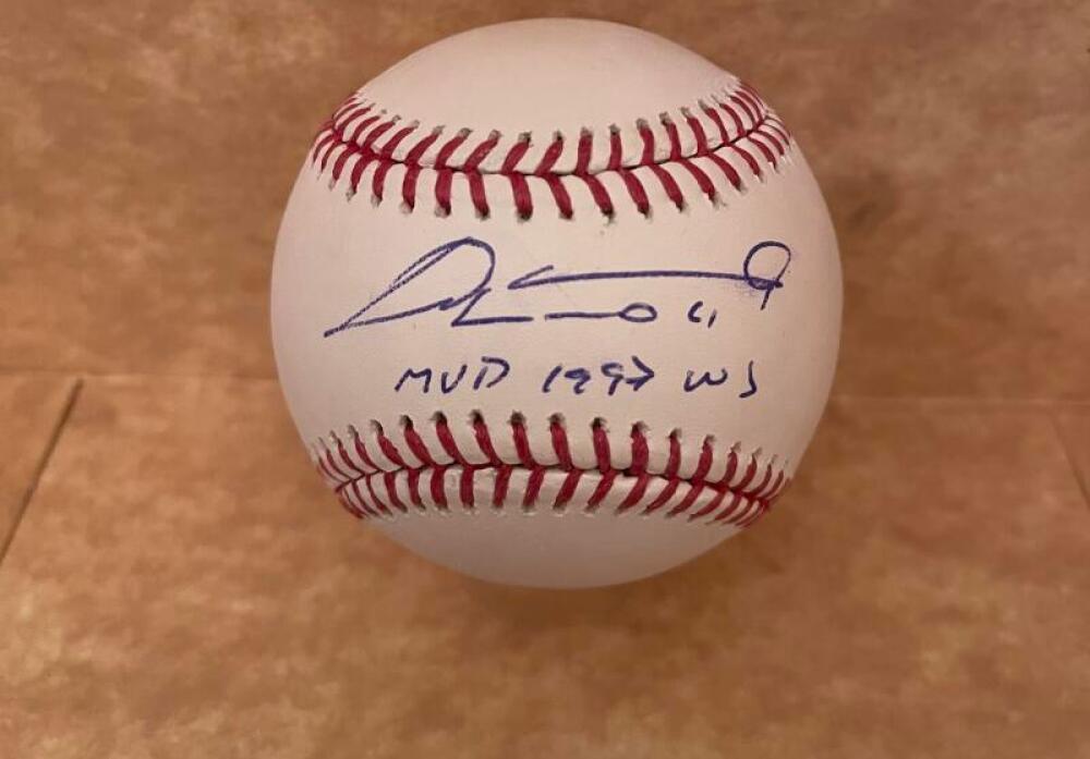 LIVAN HERNANDEZ MVP 1997 WS SIGNED AUTOGRAPHED M.L. BASEBALL BECKETT AUTH