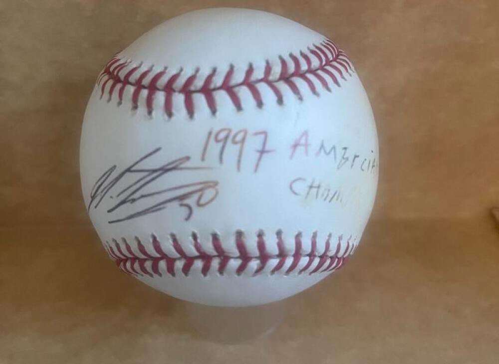JULIAN TAVAREZ INDIANS 97 AL CHAMPS SIGNED AUTOGRAPHED M.L. BASEBALL BECKETT AU