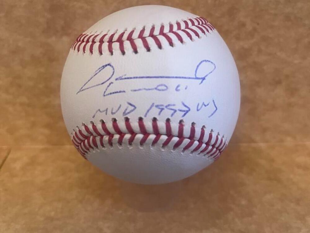 LIVAN HERNANDEZ MVP 1997 WS MARLINS SIGNED AUTOGRAPHED M.L. BASEBALL BECKETT AUT