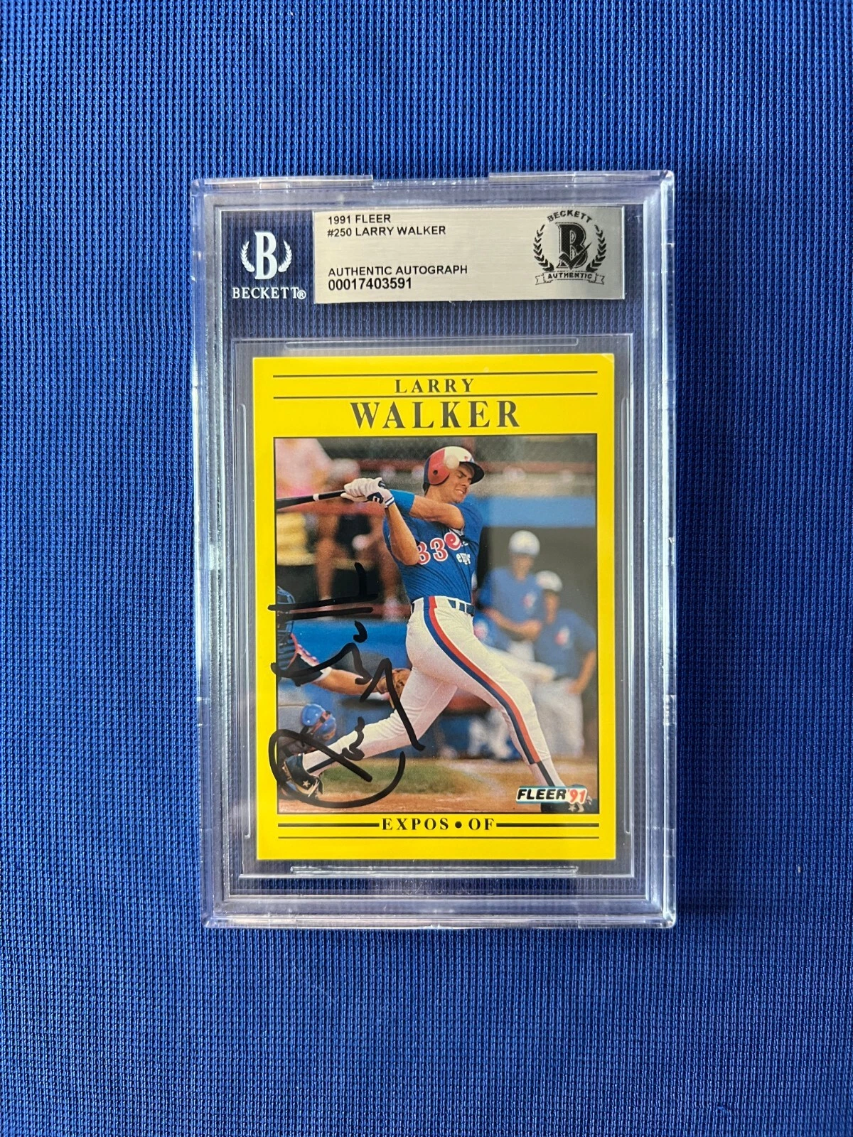 1991 FLEER LARRY WALKER MONTREAL EXPOS SIGNED AUTOGRAPHED CARD #250 BECKETT