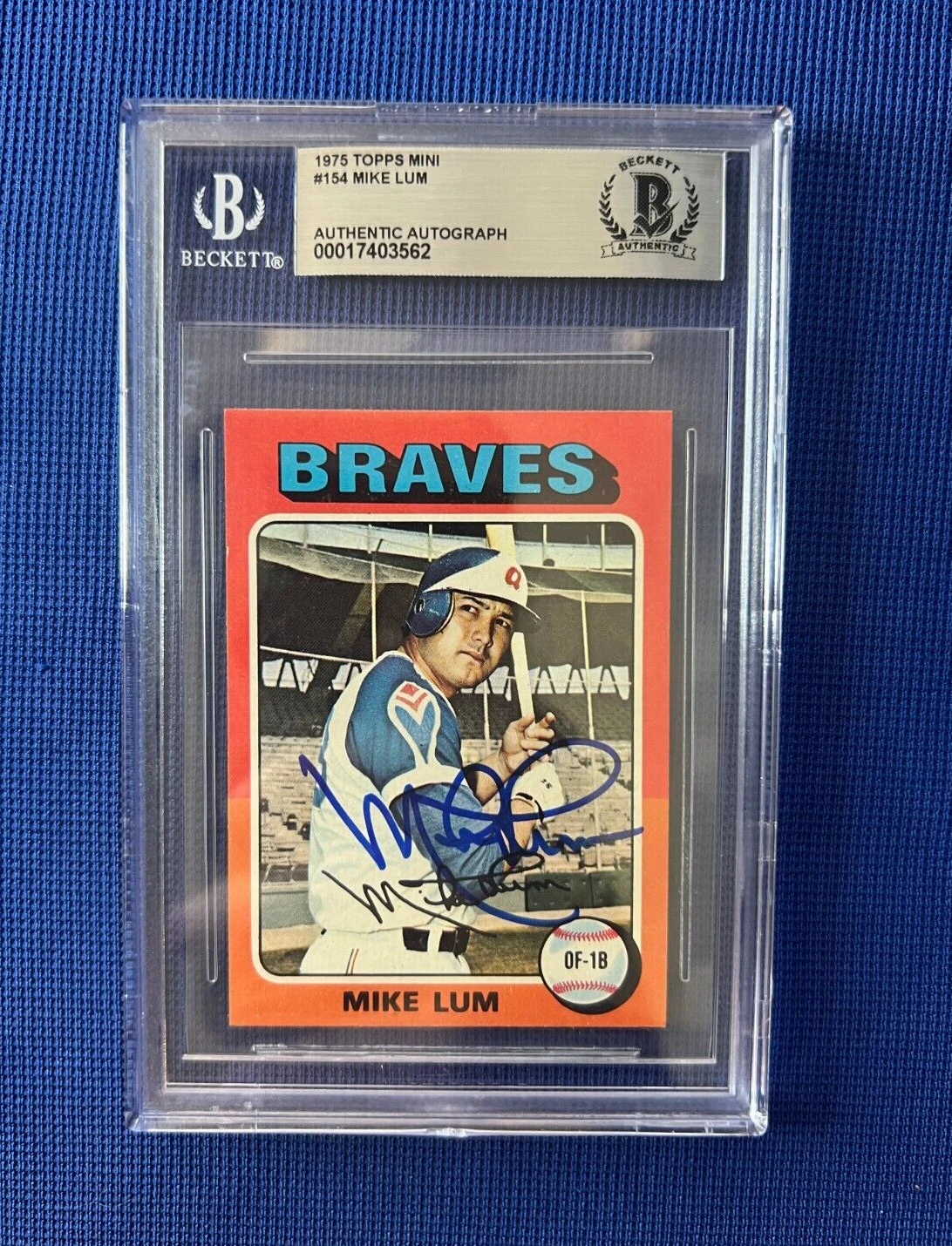 1969 TOPPS MINI MIKE LUM ATLANTA BRAVES SIGNED AUTOGRAPHED CARD #154 BECKETT