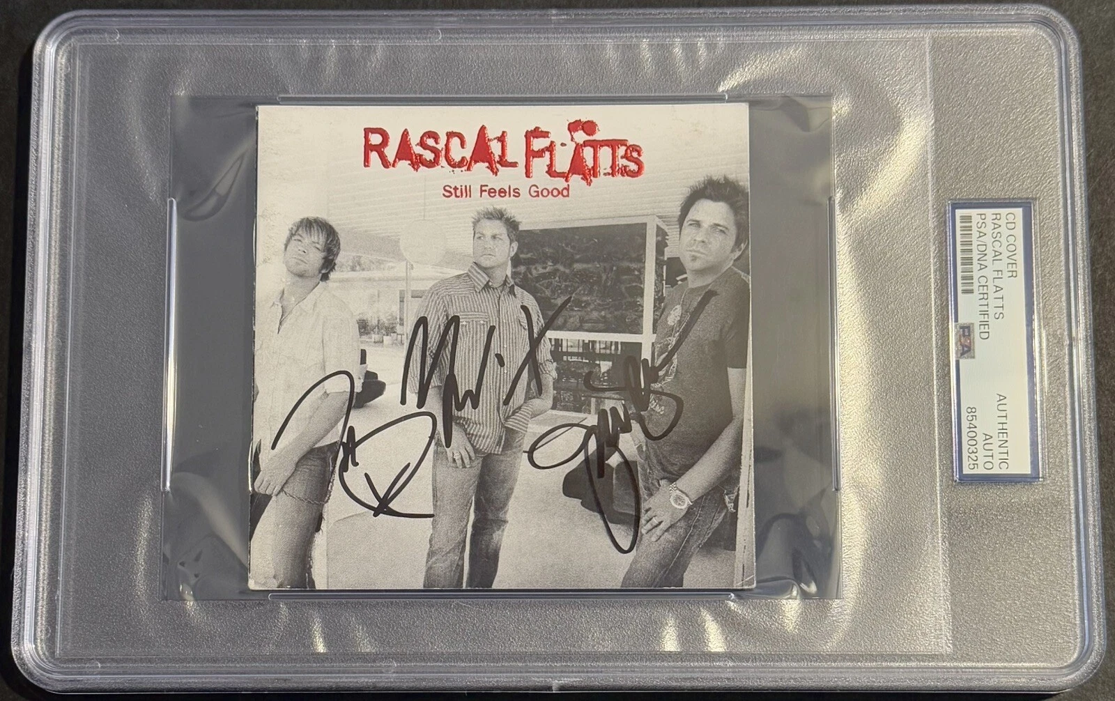 Rascal Flatts Signed Autographed Still Feels Good Cd Booklet PSA/DNA Slabbed