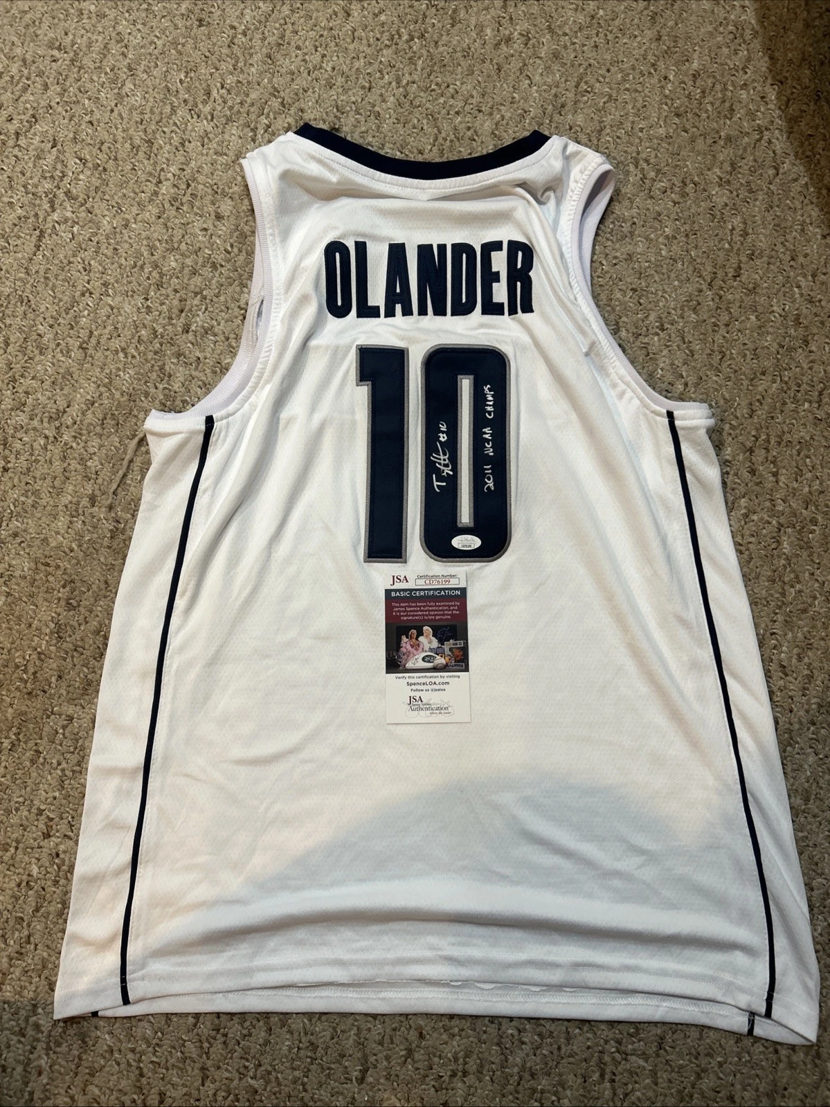 UCONN HUSKIES- TYLER OLANDER SIGNED AUTOGRAPH JERSEY JSA COA 2011 CHAMPS FINAL 4 COLLECTIBLE MEMORABILIA
