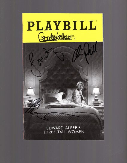THREE TALL WOMEN HAND SIGNED NYC PLAYBILL+COA GLENDA JACKSON+LAURIE METCALF