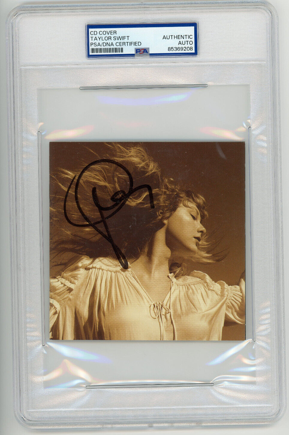 Taylor Swift Signed Fearless TV CD Cover PSA/DNA Authentic Auto Encapsulated