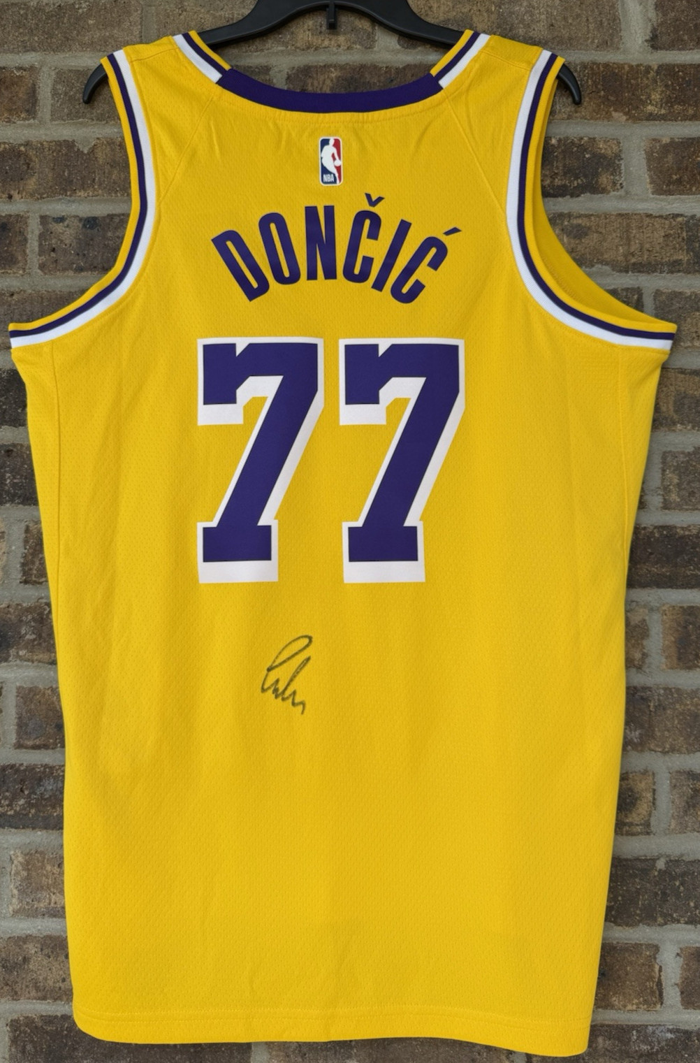 Luka Doncic Los Angeles Lakers Signed Officially Licensed Nike Jersey PSA/DNA