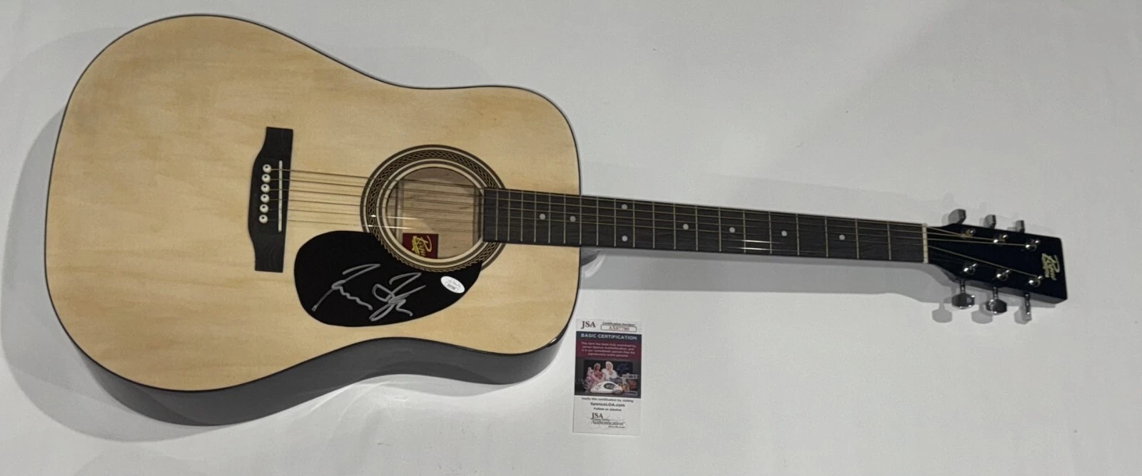 JAMES TAYLOR SIGNED FULL SIZE SUNBURST ACOUSTIC GUITAR SWEET BABY JAMES JSA COA