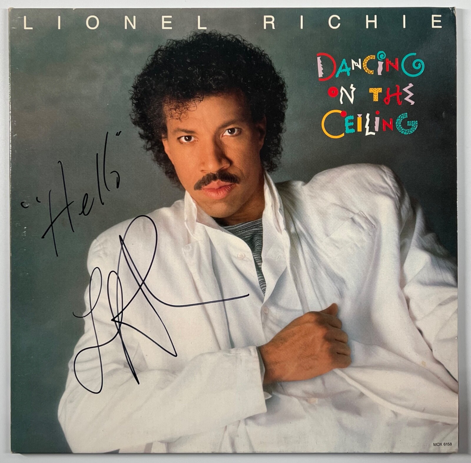 Lionel Richie JSA Autograph Signed Album Vinyl Record Dancing On The Ceiling