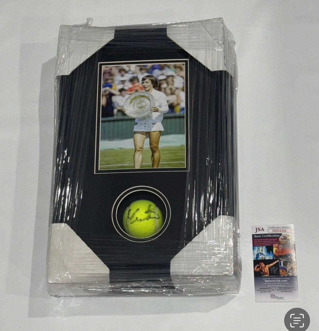 MARTINA NAVRATILOVA SIGNED FRAMED TENNIS BALL DISPLAY WIMBLEDON JSA COA