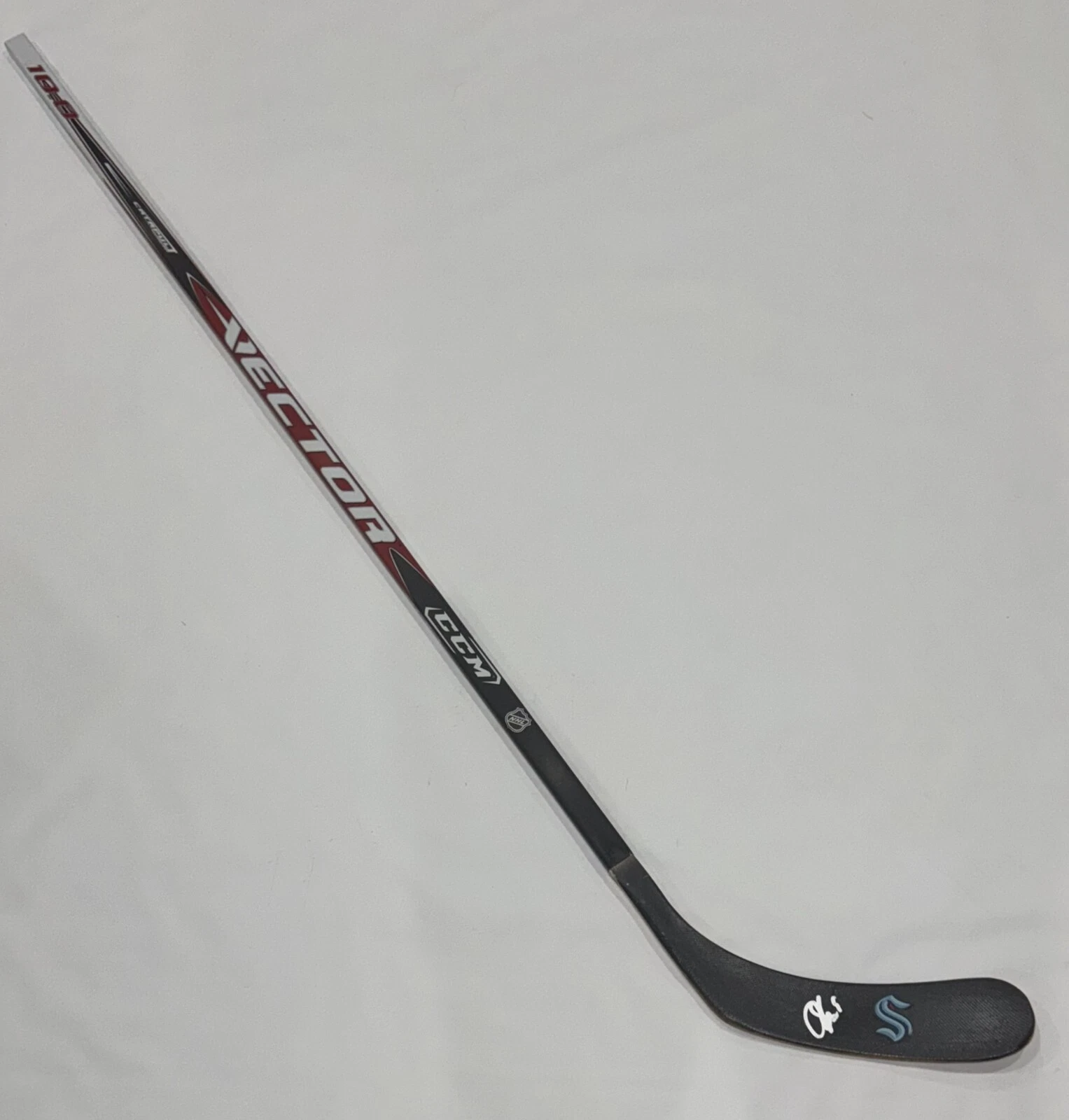 CHANDLER STEPHENSON SIGNED FULL SIZE HOCKEY STICK SEATTLE KRAKEN PROOF