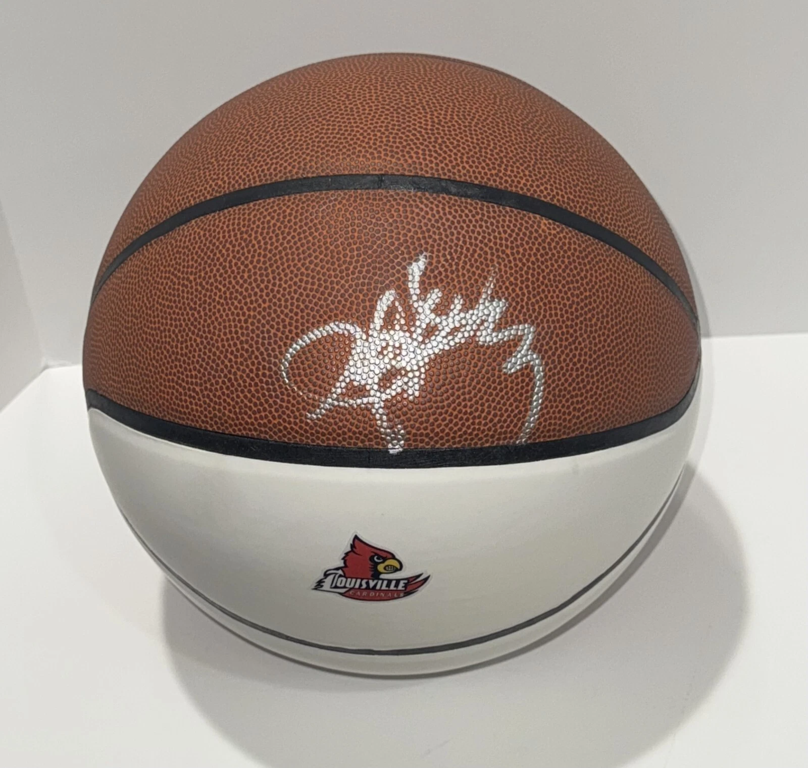PAT KELSEY SIGNED BASKETBALL LOUISVILLE CARDINAL COACH AUTOGAPHED VERY RARE