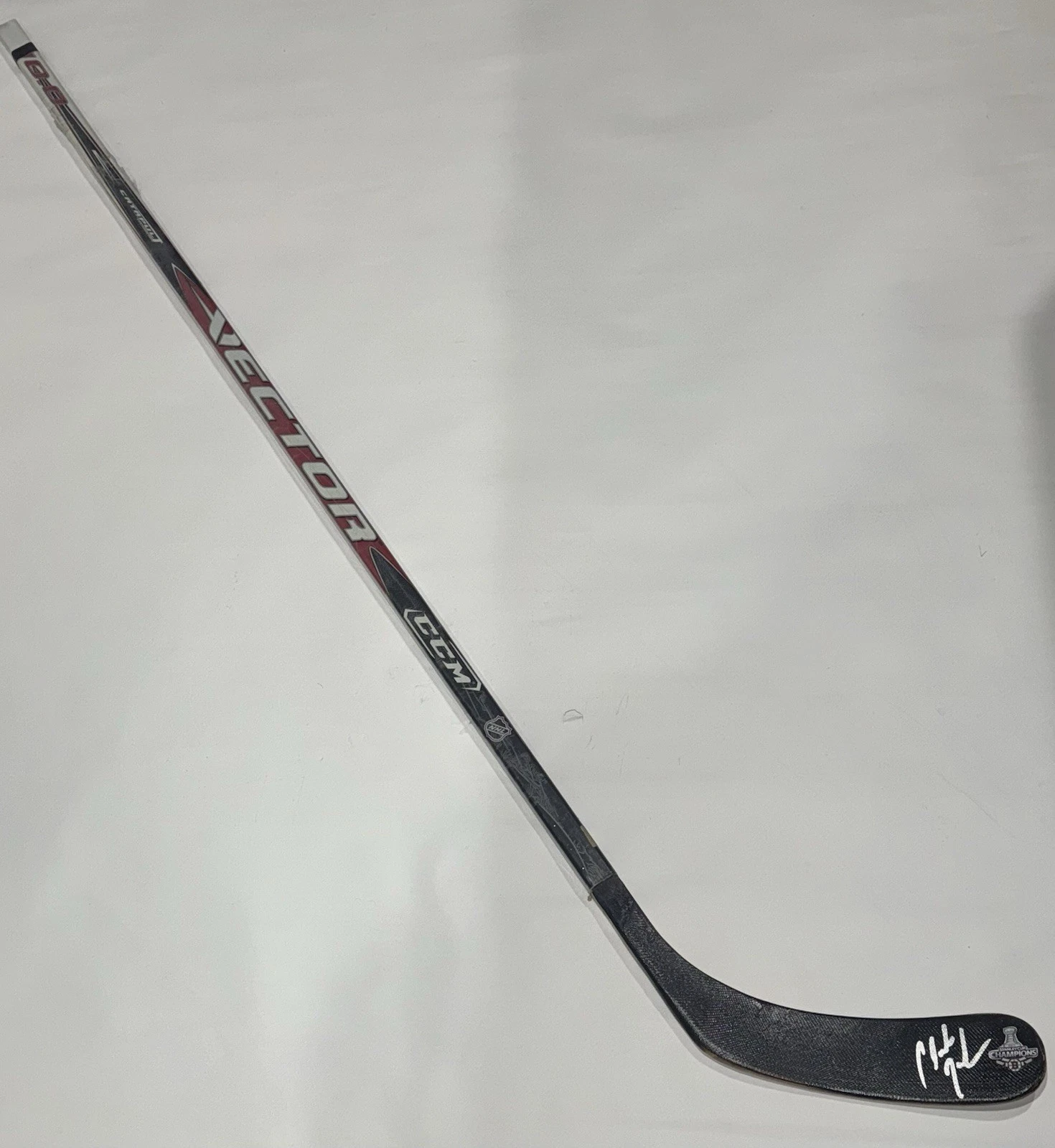 CLAUDE JULIEN SIGNED FULL-SIZE HOCKEY STICK BOSTON BRUINS 2011 CUP CHAMPS PROOF