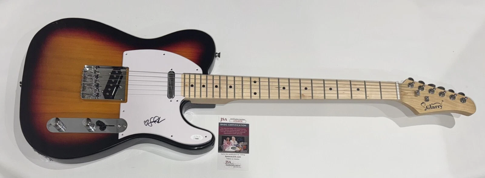 LISA LOEB SIGNED SUNBURST ELECTRIC GUITAR STAY JSA COA