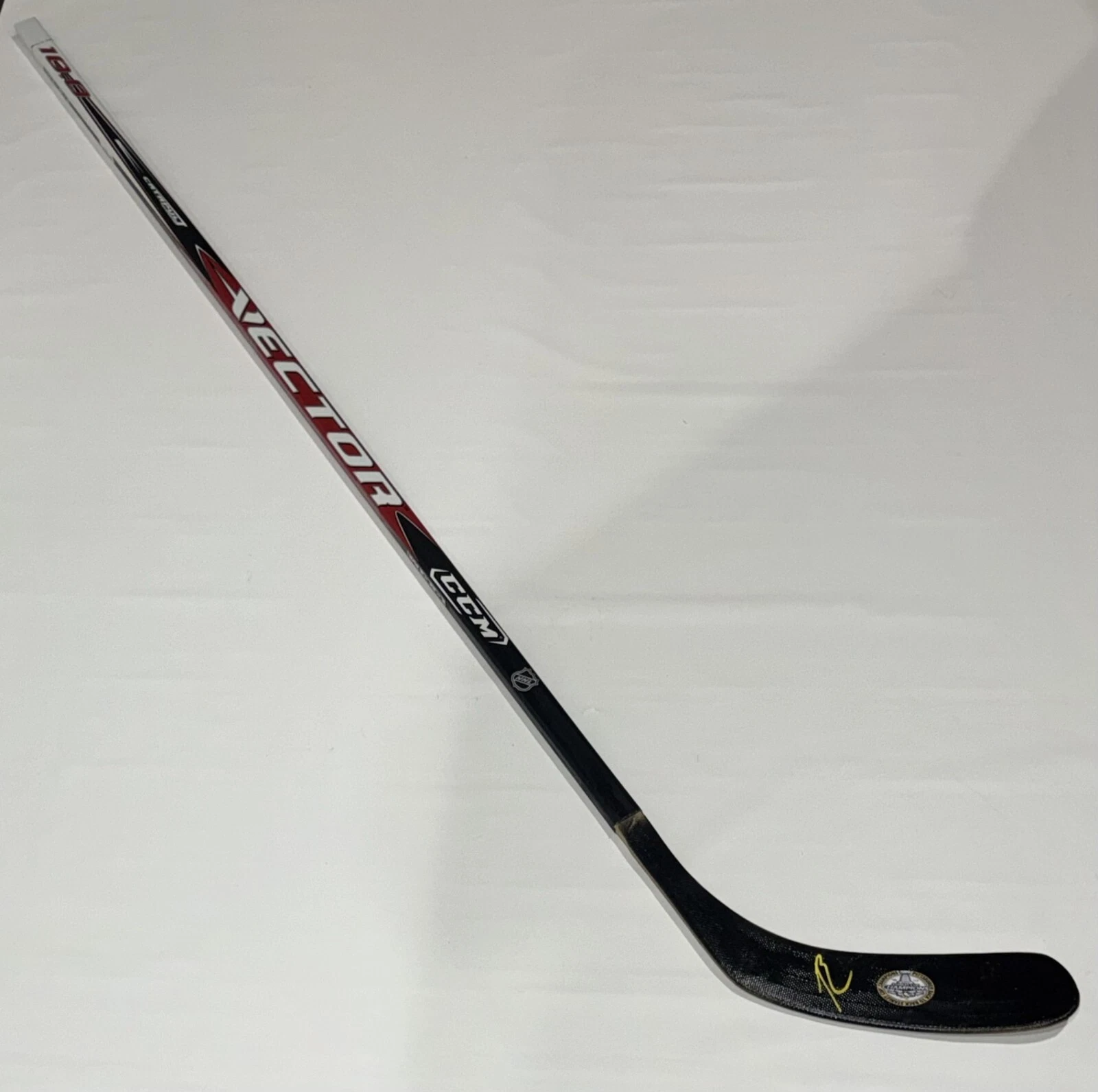 BRYAN RUST SIGNED FULL SIZE HOCKEY STICK PITTSBURGH PENGUINS BACK TO BACK CUP
