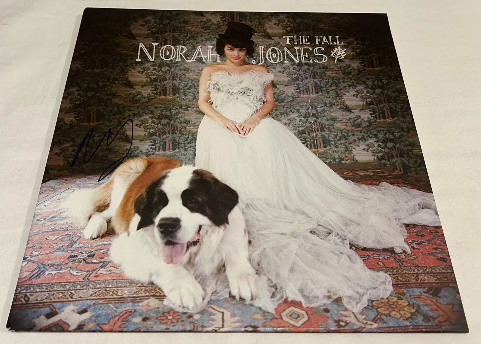 NORAH JONES SIGNED THE FALL VINYL RECORD JSA