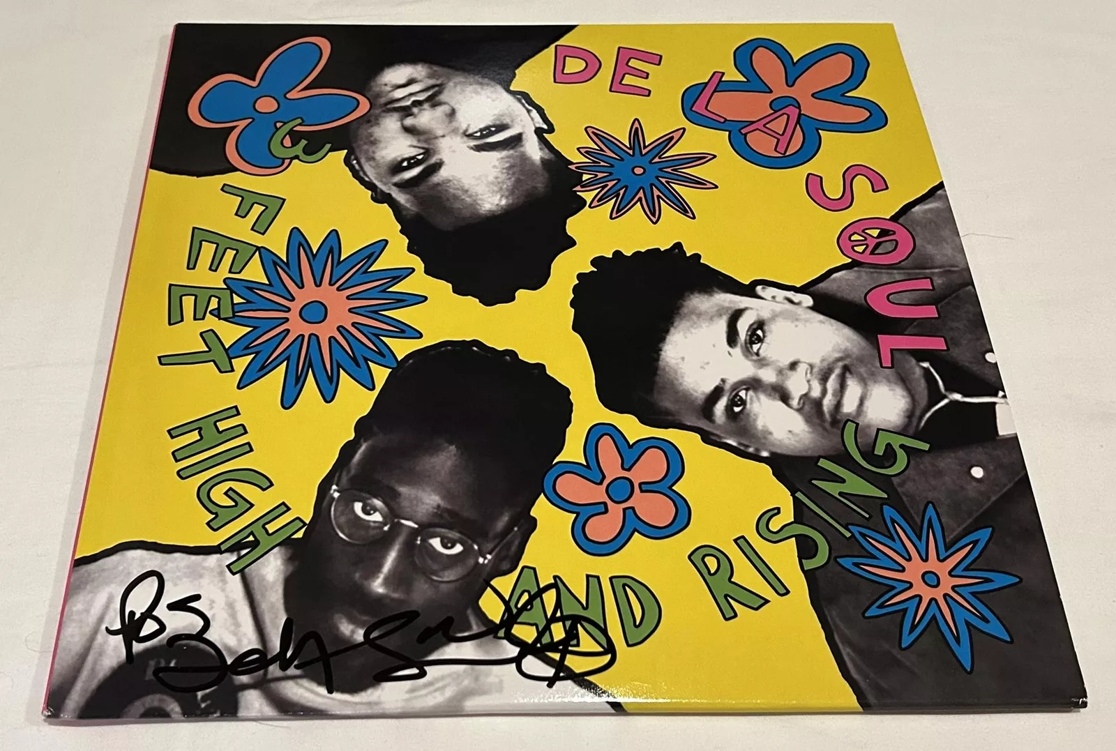 POSDNUOS SIGNED DE LA SOUL 3 FEET HIGH AND RISING VINYL RECORD JSA
