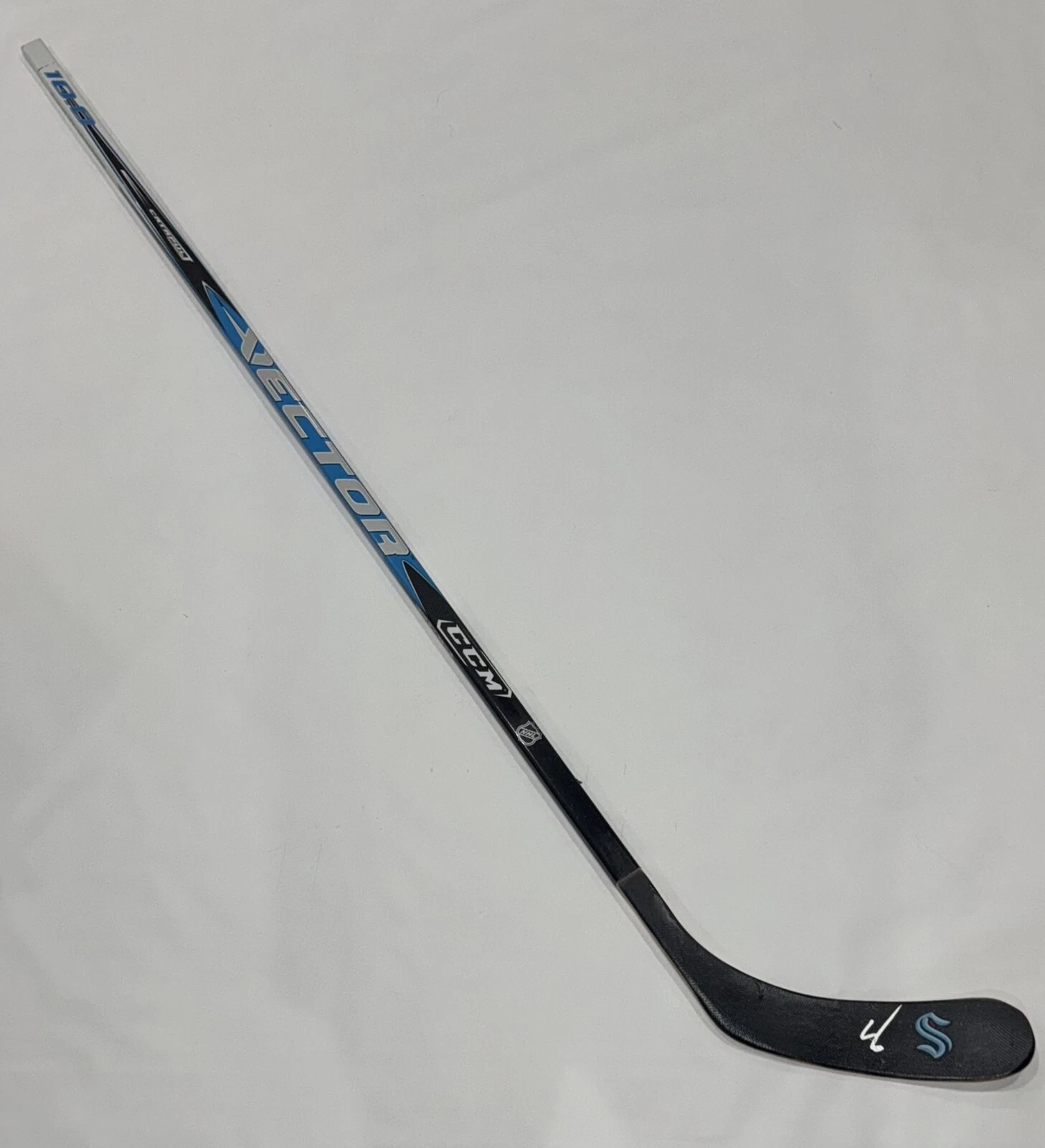 EELI TOLVANEN SIGNED STICK CCM SHAFT HESP BLADE SEATTLE KRAKEN