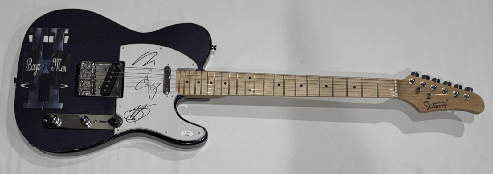 BOYZ II MEN SIGNED CUSTOM II ELECTRIC GUITAR NATHAN SHAWN WANYA PROOF JSA COA
