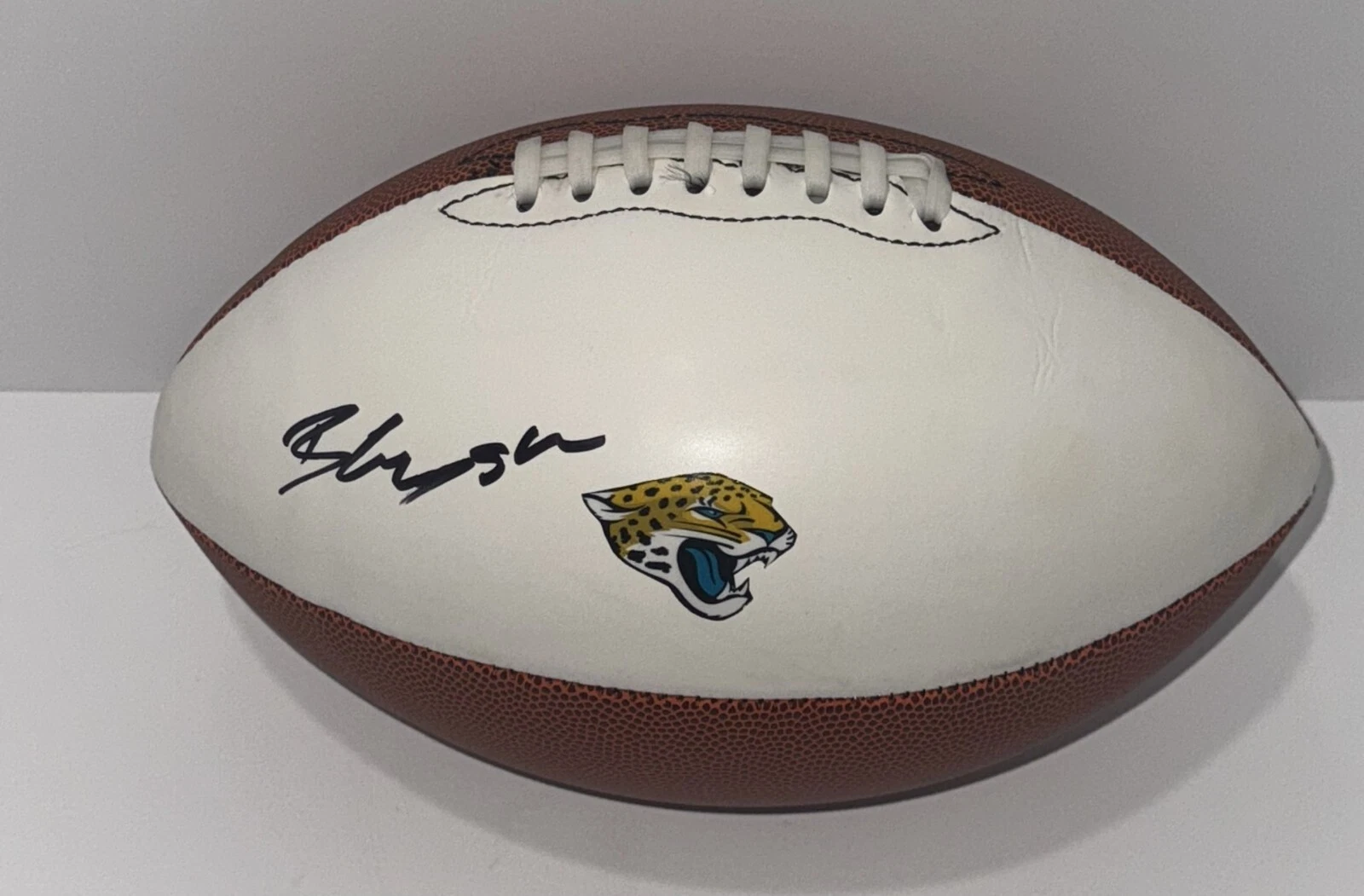 BHAYSUL TUTEN SIGNED FOOTBALL JACKSONSVILLE JAGUARS NFL STAR