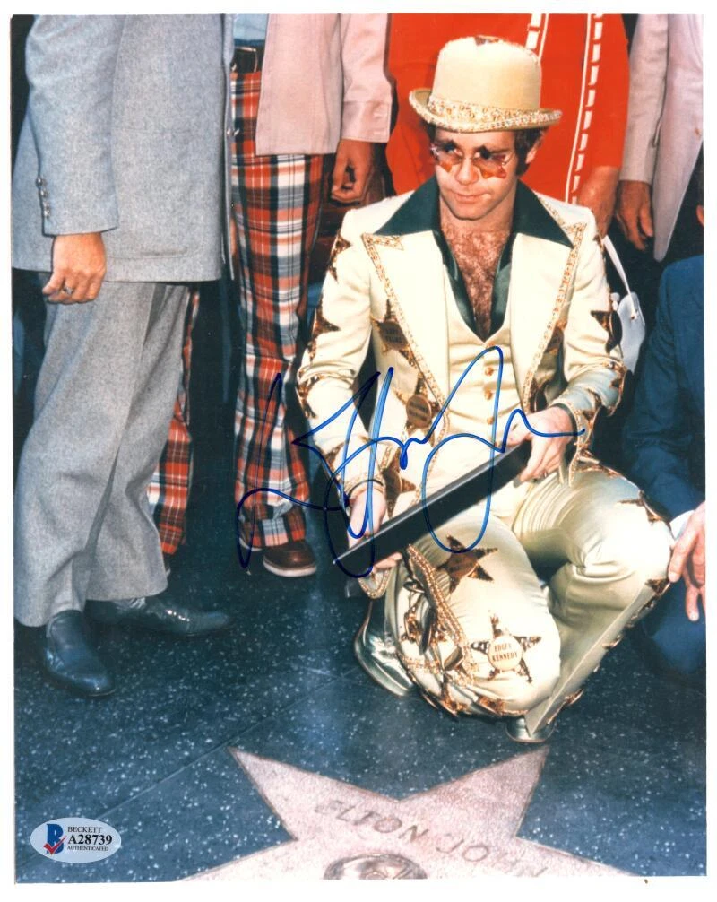 Elton John Signed Autograph 8x10 Photo - Goodbye Yellow Brick Road Beckett COA