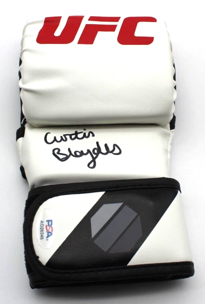 Curtis Blaydes Signed UFC Training Glove MMA Champion w/PSA DNA COA AO26346
