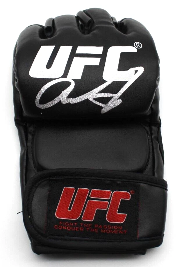 Anthony Smith Signed UFC Training Glove MMA Champion w/Beckett COA BP89831 BAS