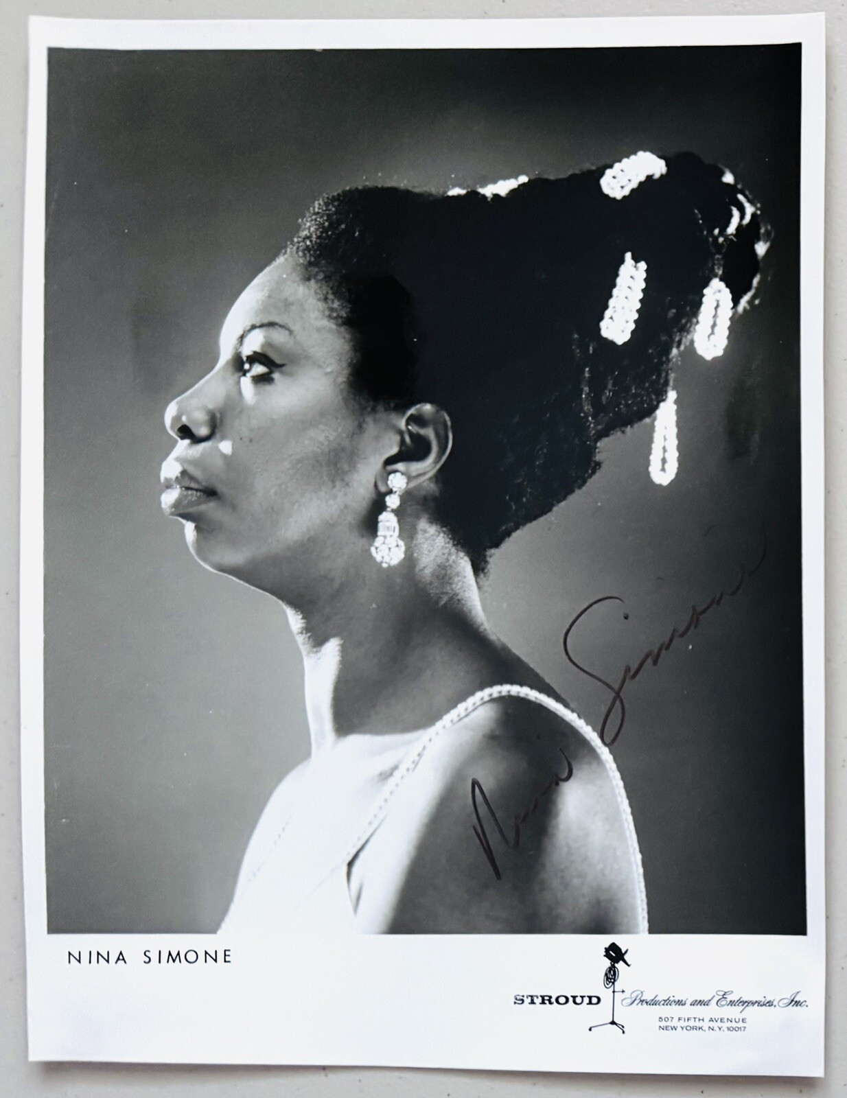 Nina Simone Signed Autographed Record Label 8x10 Promotional Photo JSA Letter