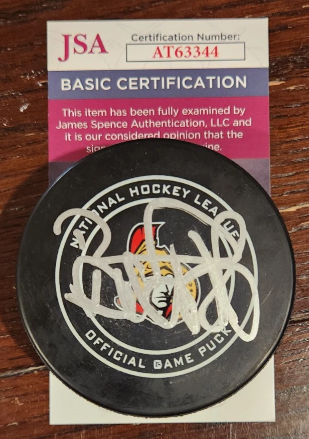 Daniel Alfredsson Signed Official NHL Game Puck JSA COA #AT63344 Ottawa Senators