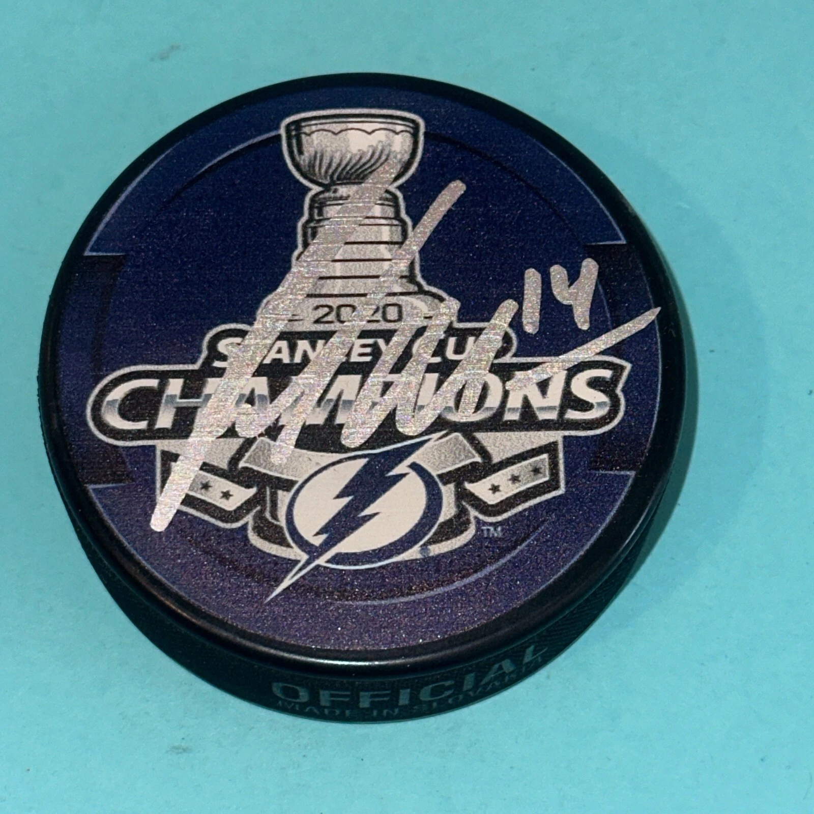 PATRICK MAROON (Lightning) Signed 2020 STANLEY CUP CHAMPS Puck Beckett (BAS)