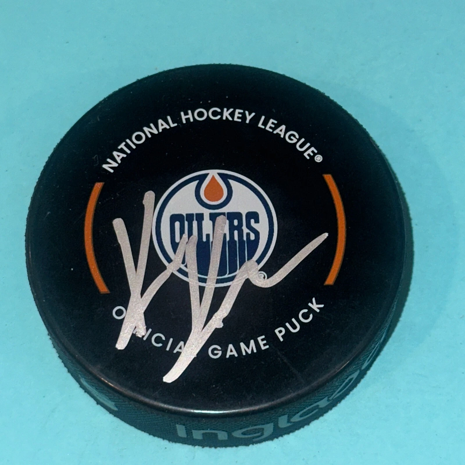 KRIS KNOBLAUCH Signed Edmonton OILERS Official GAME Puck Beckett (BAS)