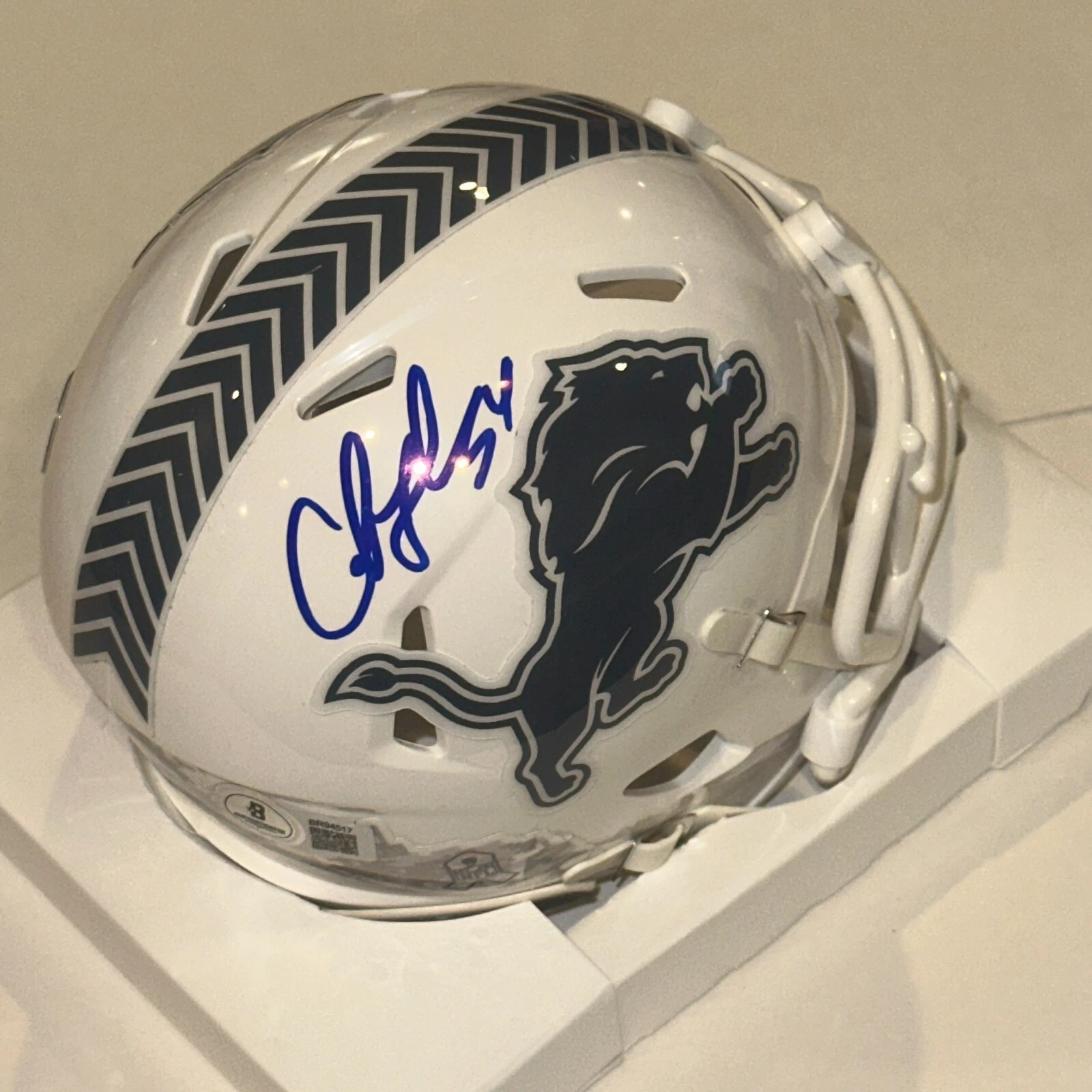 CHRIS SPIELMAN Signed Detroit LIONS SALUTE TO SERVICE Mini-helmet Beckett (BAS)