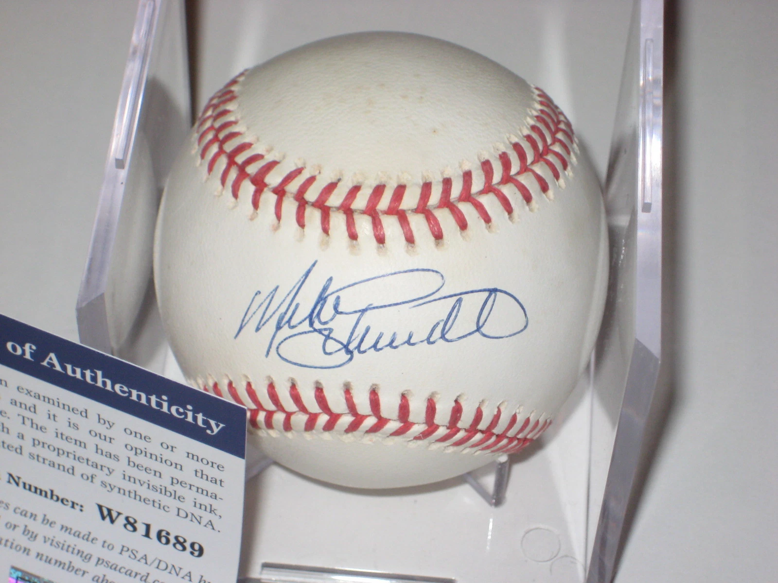MIKE SCHMIDT (Philadelphia Phillies) Signed Official NL Baseball w/ PSA COA