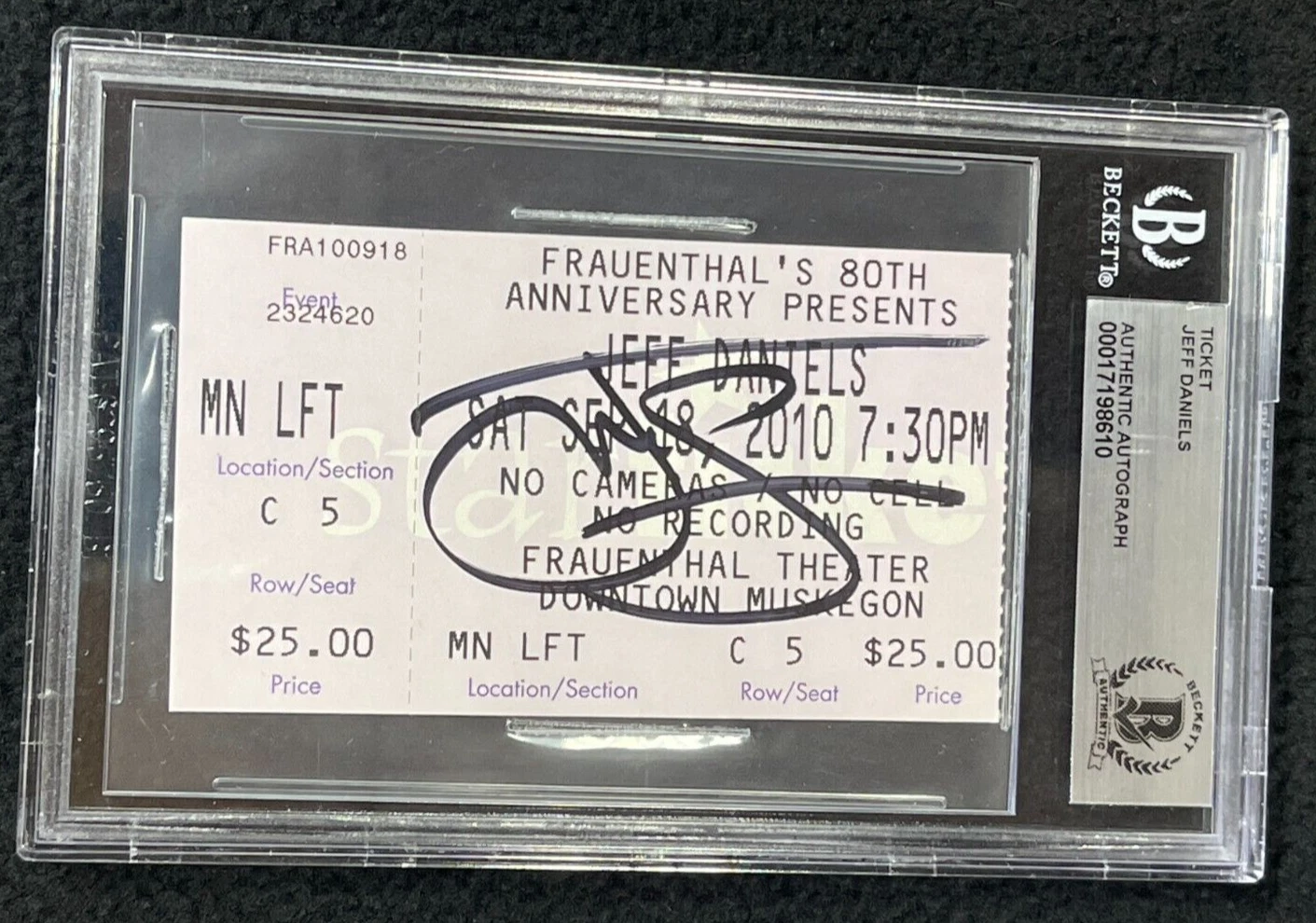 Jeff Daniels Signed Ticket Stub Dumb and Dumber Beckett Certified