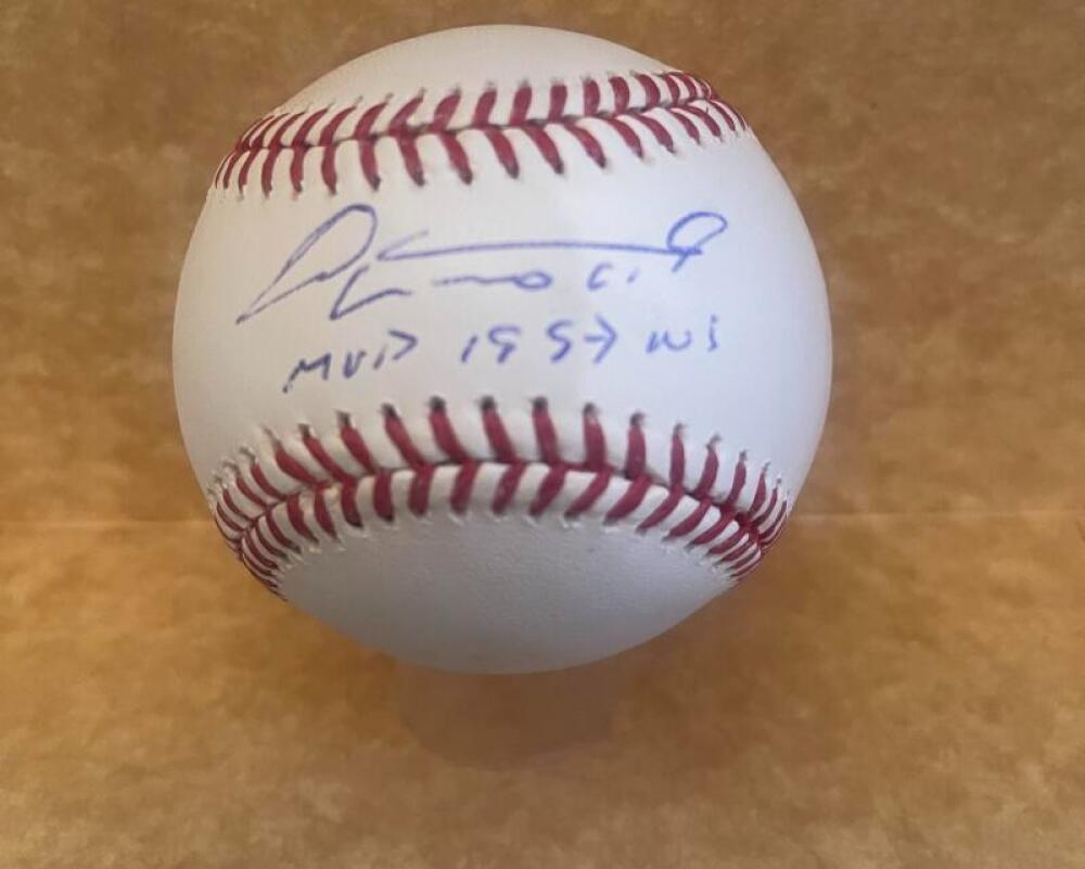 LIVAN HERNANDEZ MVP 1997 WS MARLINS SIGNED AUTOGRAPHED M.L. BASEBALL BECKETT AUT