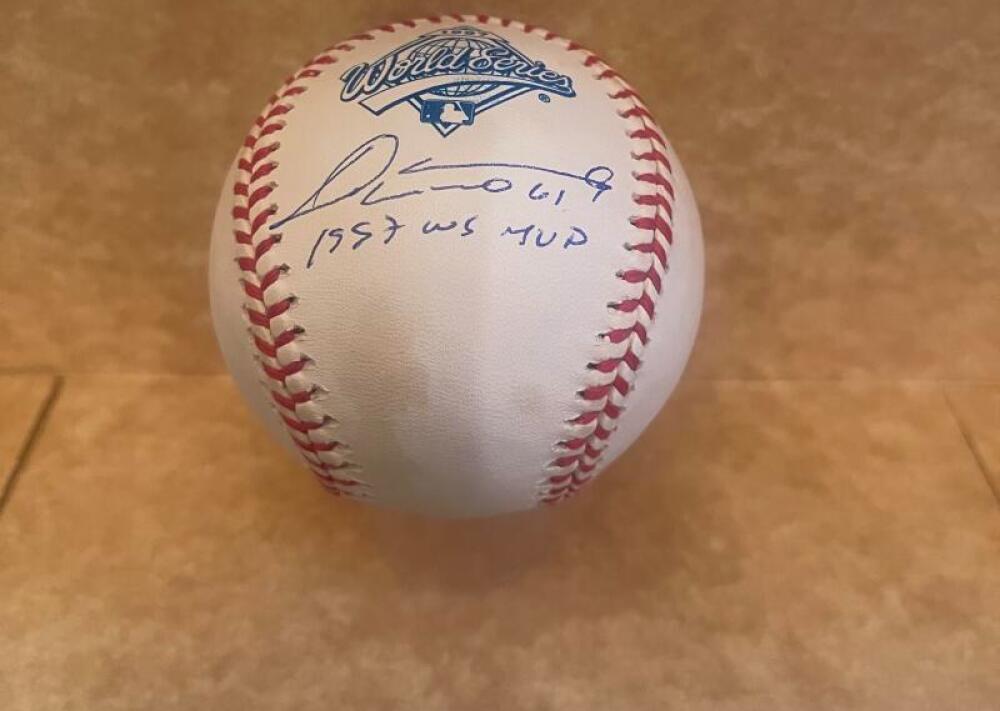 LIVAN HERNANDEZ 1997 WS MVP SIGNED 1997 W.S. BASEBALL BECKETT AUTH