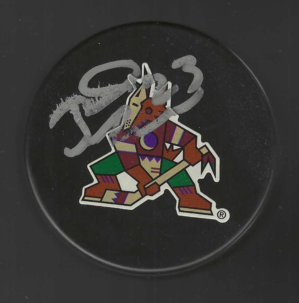 Paul Mara Signed Phoenix Coyotes Souvenir Puck