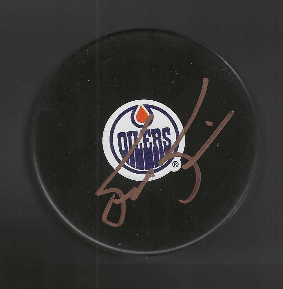 Steve Smith Signed Edmonton Oilers Souvenir Puck