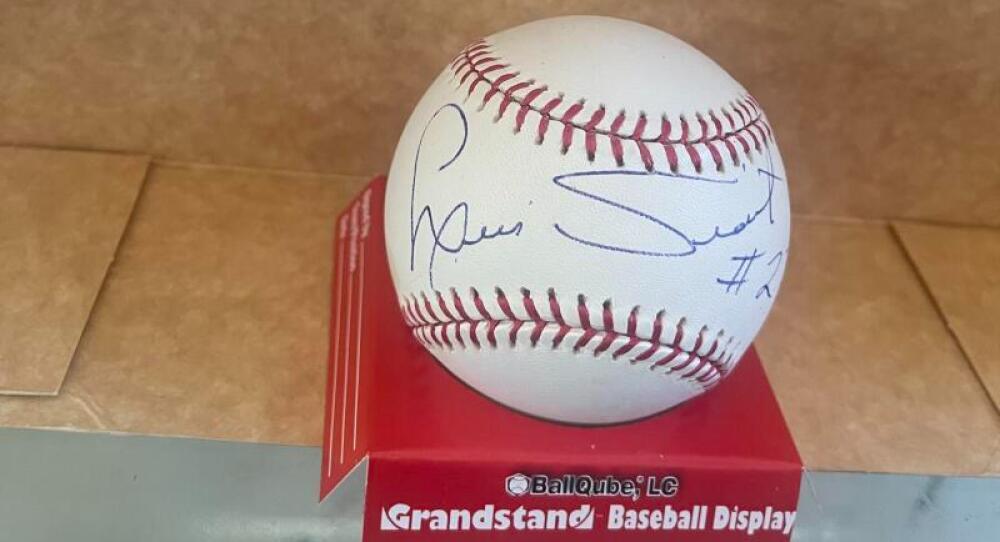 LUIS TIANT #23 RED SOX SIGNED AUTOGRAPHED M.L. BASEBALL BECKETT AUTH