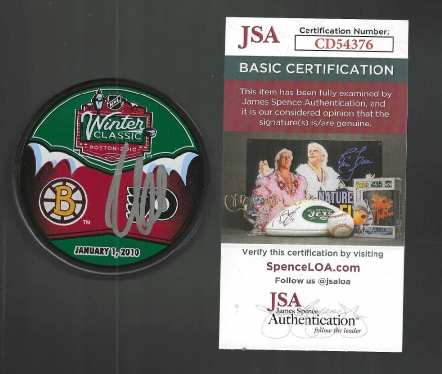 Claude Giroux Signed Philadelphia Flyers 2010 Winter Classic Puck JSA COA