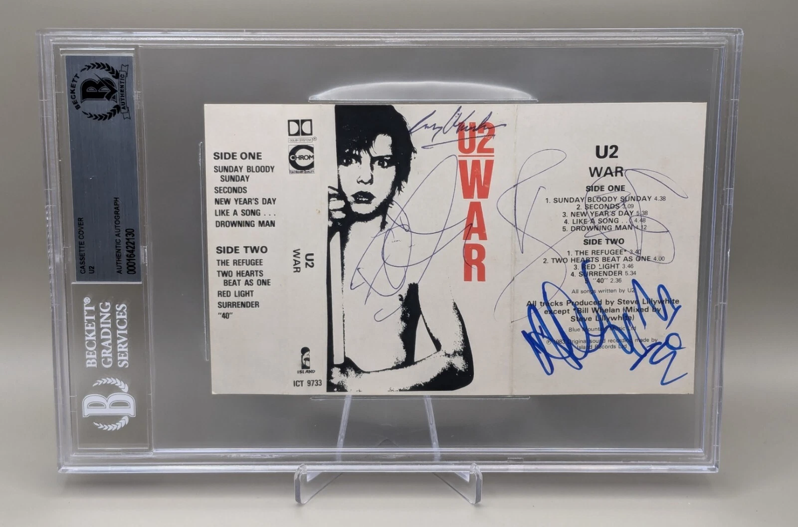 VINTAGE U2 SIGNED AUTOGRAPHED “WAR” CASSETTE BOOKLET BECKETT (BAS) BONO +3 RARE COLLECTIBLE MEMORABILIA
